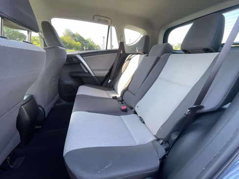 Used 2014 Toyota RAV4 LE FWD image 12