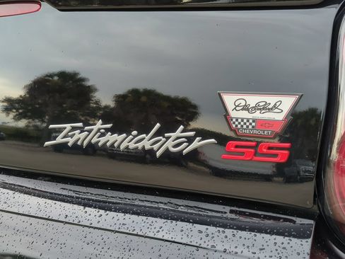 Used 2004 Chevrolet Monte Carlo SS FWD image 6