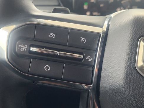 Used 2025 GMC Acadia Elevation FWD image 28