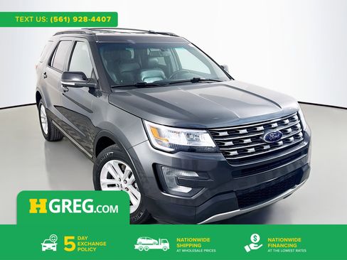 Used 2017 Ford Explorer XLT w/ Equipment Group 202A image 1