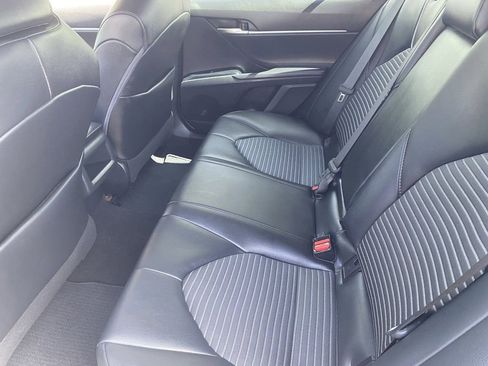 Used 2020 Toyota Camry SE w/ Carpet Mat Package FWD image 14