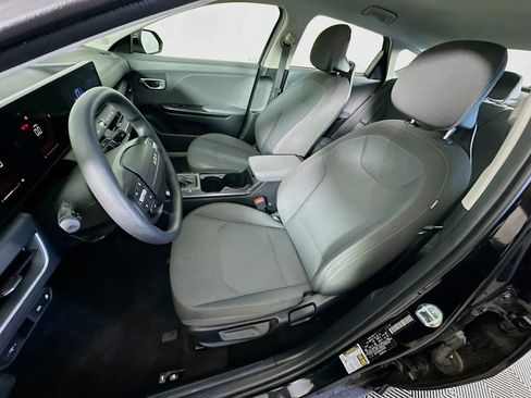 Used 2025 Kia K4 LXS image 13