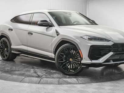 Used 2025 Lamborghini Urus SE