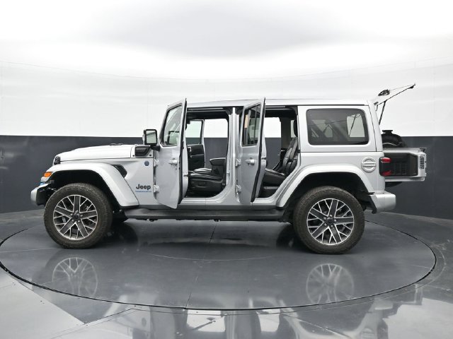 Used 2024 Jeep Wrangler High Altitude AWD/4WD image 53
