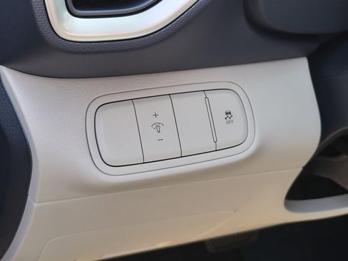 New 2026 Hyundai Venue SEL FWD image 15