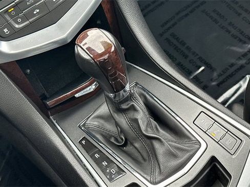 Used 2012 Cadillac SRX Luxury image 25