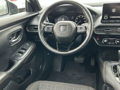 Used 2025 Honda HR-V Sport image 23