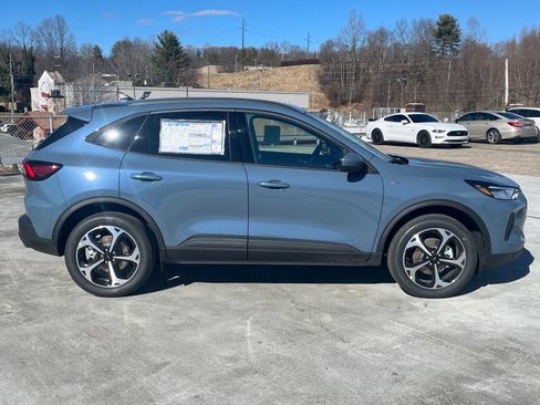 New 2026 Ford Escape ST-Line Select w/ Equipment Group 401A image 2