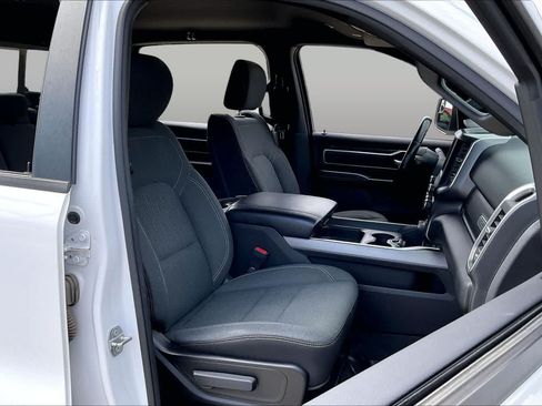 Used 2021 RAM 1500 Big Horn AWD/4WD image 9