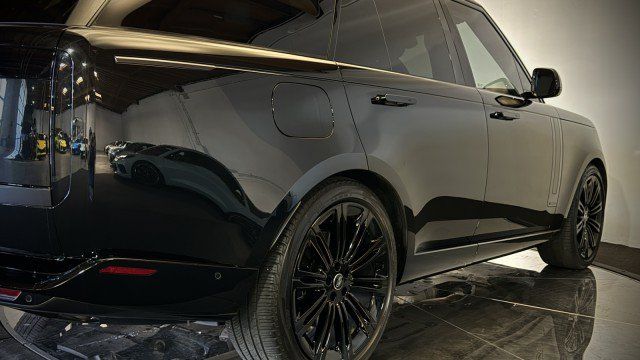 Used 2024 Land Rover Range Rover Autobiography AWD/4WD image 38