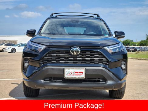 Used 2025 Toyota RAV4 XLE Premium FWD image 7