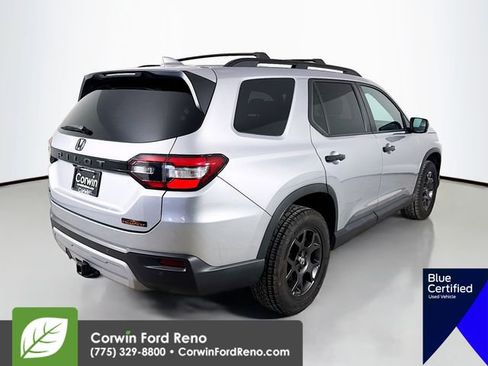 Used 2024 Honda Pilot TrailSport image 9