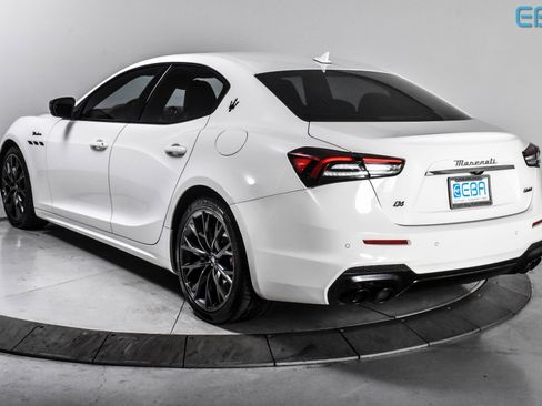 Used 2022 Maserati Ghibli Modena Q4 image 4