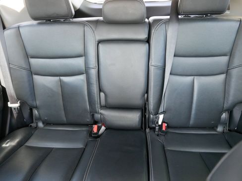 Used 2015 Nissan Murano Platinum w/ Platinum Technology Package AWD/4WD image 13