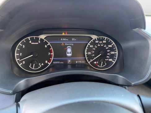 Used 2022 Nissan Altima 2.5 SV AWD/4WD image 11