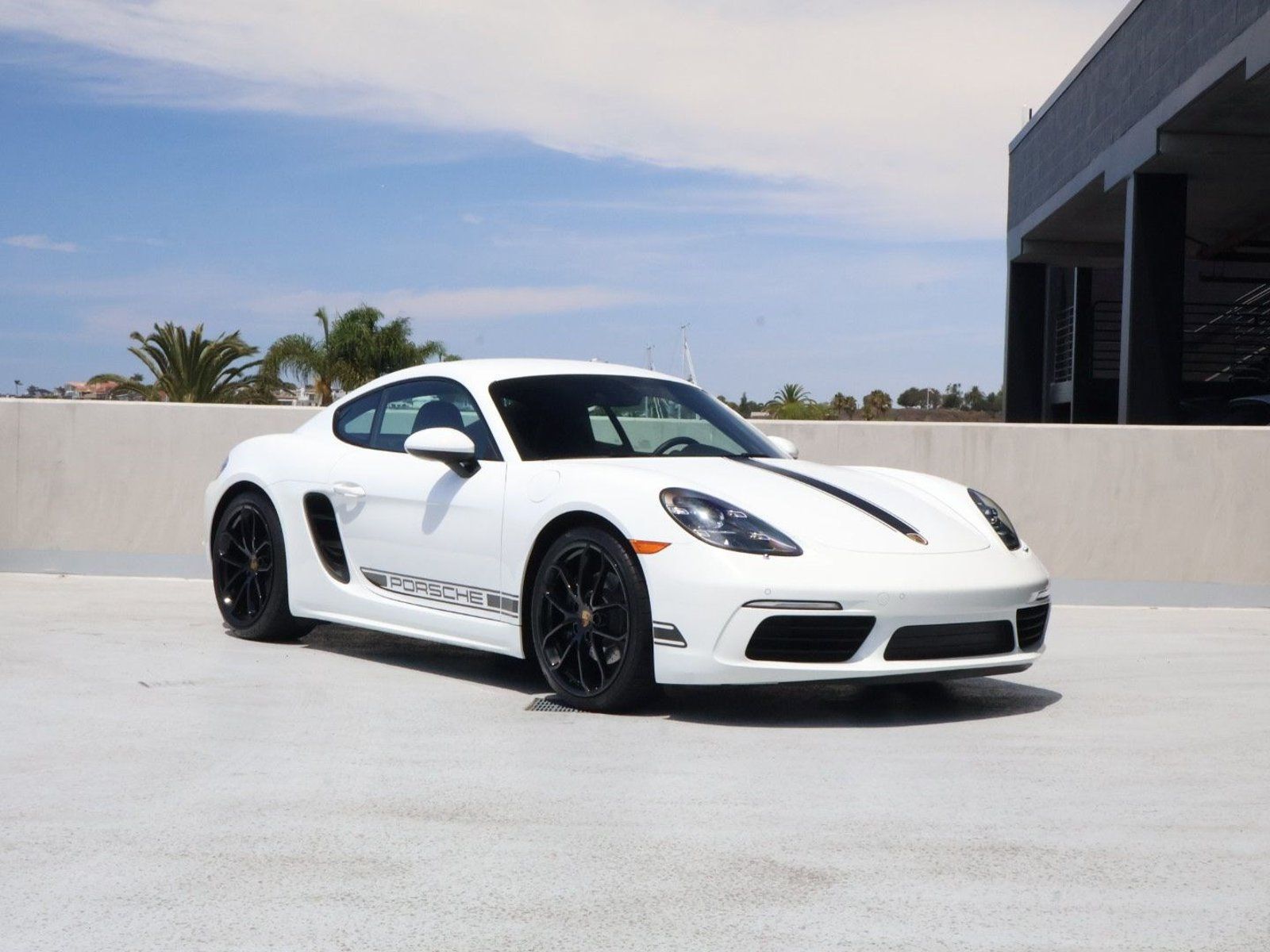 Certified 2024 Porsche 718 Cayman RWD image 7