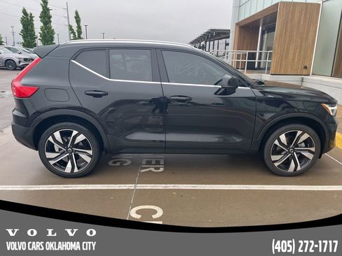 Used 2024 Volvo XC40 B5 Plus w/ Protection Package Premier AWD/4WD image 6