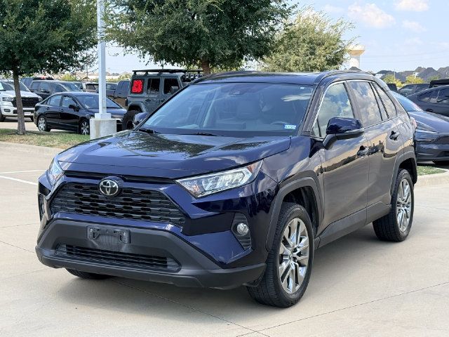 Used 2019 Toyota RAV4 XLE Premium FWD image 6