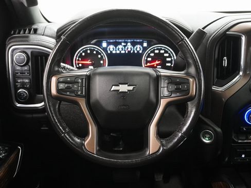 Used 2022 Chevrolet Silverado 1500 High Country w/ Technology Package image 24
