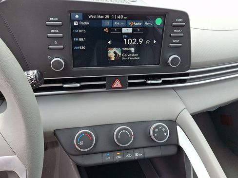 New 2026 Hyundai Elantra SE FWD image 12