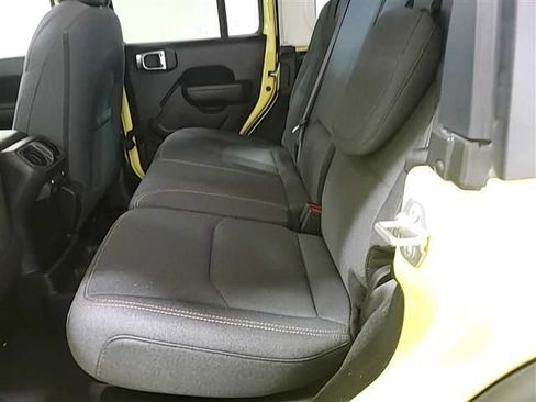 Used 2024 Jeep Wrangler Unlimited AWD/4WD image 5