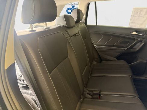 Used 2024 Volkswagen Tiguan SE image 20