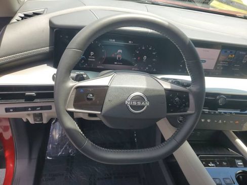 Certified 2025 Nissan Murano SL w/ Cargo Package AWD/4WD image 18