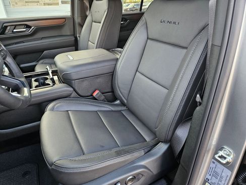 New 2026 GMC Yukon Denali image 22