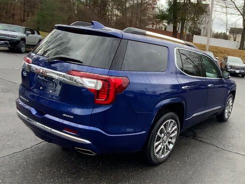 Used 2023 GMC Acadia Denali w/ Denali Technology Package image 9