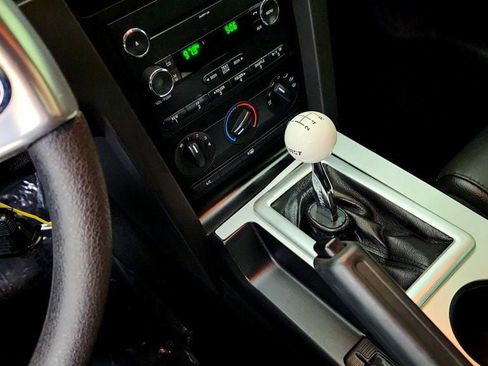 Used 2009 Ford Mustang GT RWD image 16