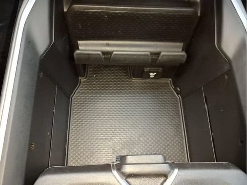 Used 2022 RAM 1500 Big Horn AWD/4WD image 22