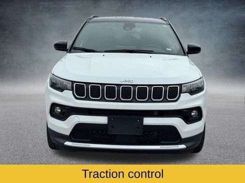 Used 2024 Jeep Compass Limited image 11
