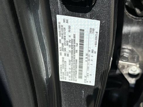 Certified 2025 Ford F250 Lariat AWD/4WD image 27