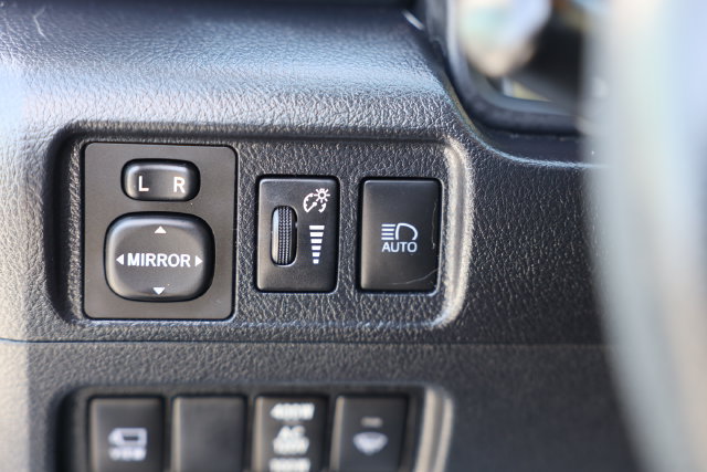 Used 2023 Toyota 4Runner Limited AWD/4WD image 19