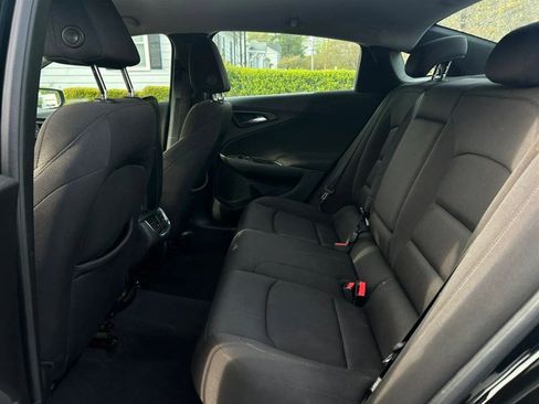 Used 2019 Chevrolet Malibu LT image 18