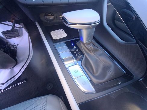 New 2026 Hyundai Elantra Limited FWD image 26