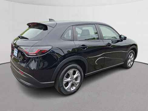 Certified 2023 Honda HR-V LX image 11