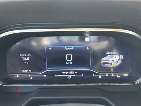 Used 2022 Chevrolet Tahoe Z71 w/ Z71 Off-Road Package AWD/4WD image 37