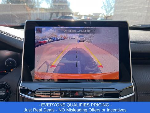 New 2026 Jeep Compass Limited image 18