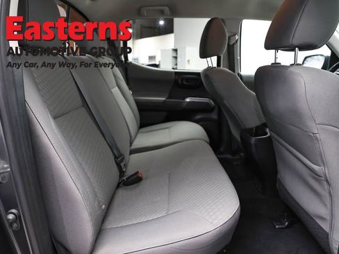 Used 2020 Toyota Tacoma SR5 AWD/4WD image 22