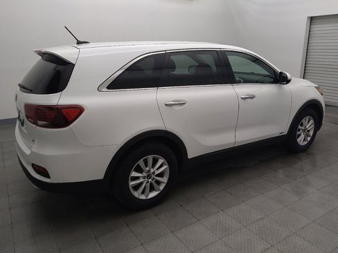 Used 2019 Kia Sorento AWD V6 image 10