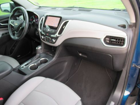 Used 2019 Chevrolet Equinox Premier FWD image 11