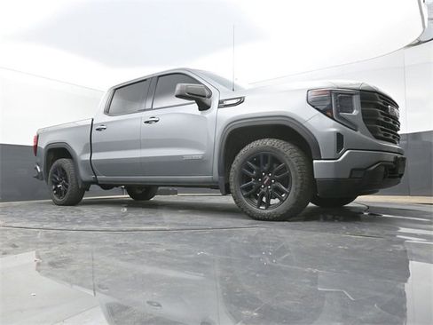 Used 2023 GMC Sierra 1500 Elevation image 47