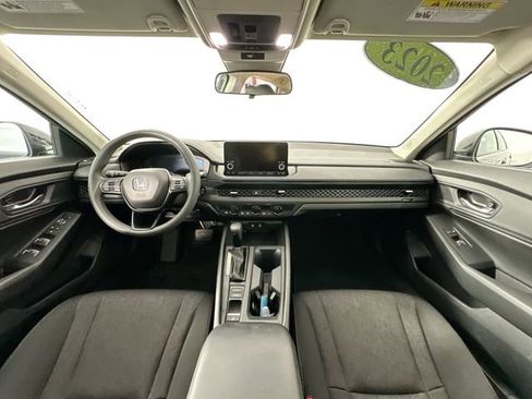 Used 2023 Honda Accord EX image 3