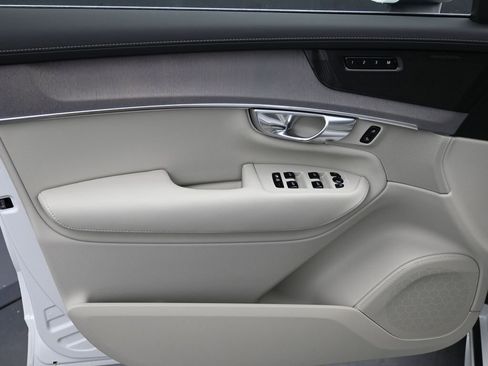 New 2026 Volvo XC90 B6 Ultra w/ Protection Package AWD/4WD image 5