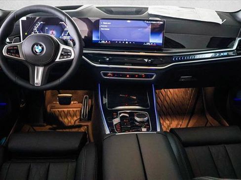 Used 2026 BMW X5 xDrive40i w/ M Sport Package AWD/4WD image 23