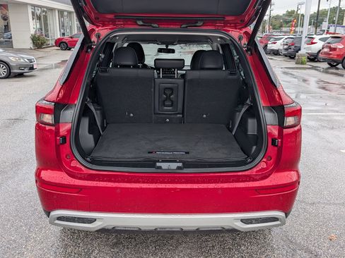 Used 2023 Mitsubishi Outlander SE image 15