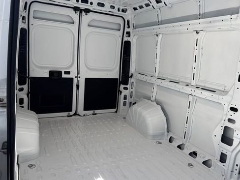 New 2024 RAM ProMaster 2500 w/ Convenience Group image 12