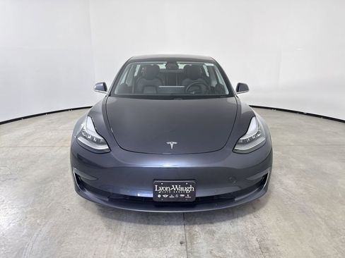 Used 2020 Tesla Model 3 Standard Range Plus image 10