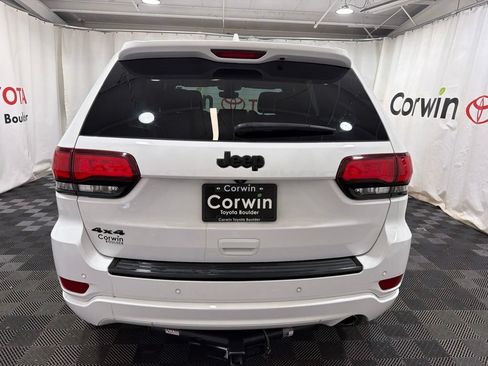 Used 2018 Jeep Grand Cherokee Altitude AWD/4WD image 5